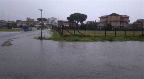 Temporale Violento A Tarquinia Lido Strade Allagate