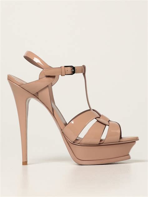 Saint Laurent Tribute Sandal In Patent Leather In Nude Modesens
