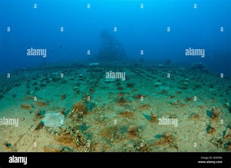 D envol du porte avions USS Saratoga atoll de Bikini des Îles Marshall Micronésie Océan