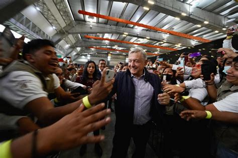 Anuncia L Pez Obrador Que Vendr A Puebla El De Mayo Ambas Manos