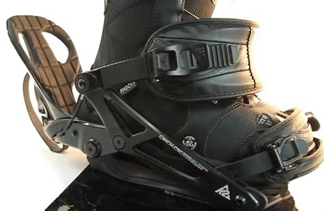 A Guide to Rear Entry Snowboard Bindings - Snowboard Selector