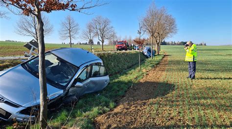 Crash Nach Riskantem Berholman Ver Antenne Sachsen