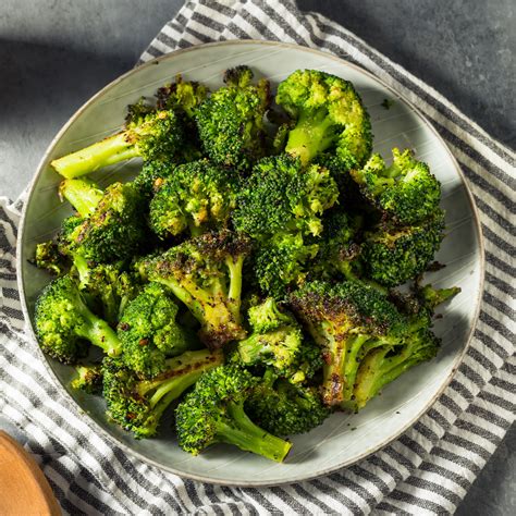 Garlic Roasted Broccoli Jake And Amos