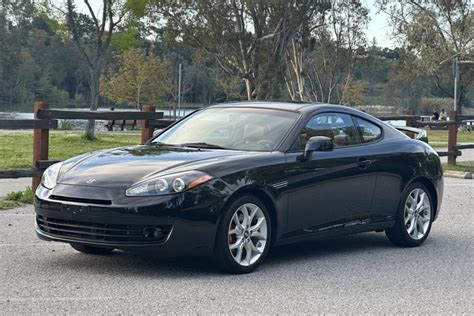 No Reserve 24k Mile 2007 Hyundai Tiburon Se V6 6 Speed For Sale On Bat