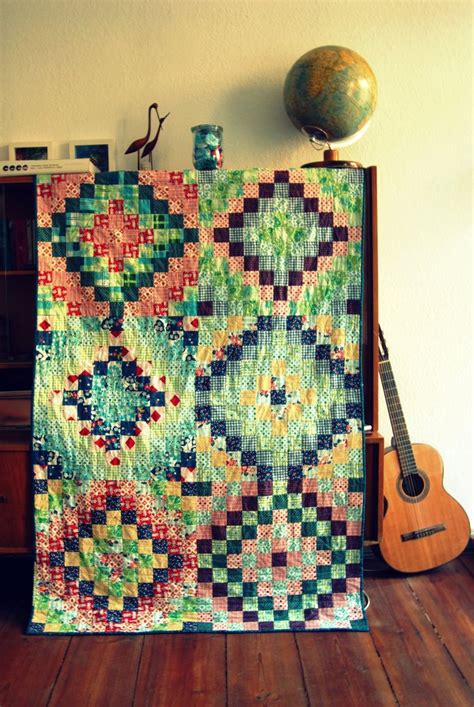 Many Trips Around The World Quilt Quilts Quilting Crafts Bargello Quilts