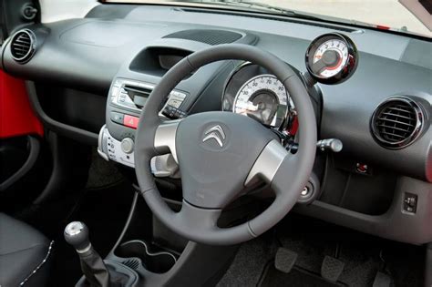 Citroen C1 I Restyling 2 2012 - 2014 Hatchback 3 door :: OUTSTANDING CARS