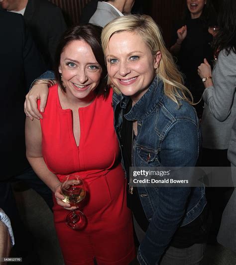 Rachel Dratch And Amy Poehler Attend Girl Walks Into A Bar By News Photo Getty Images