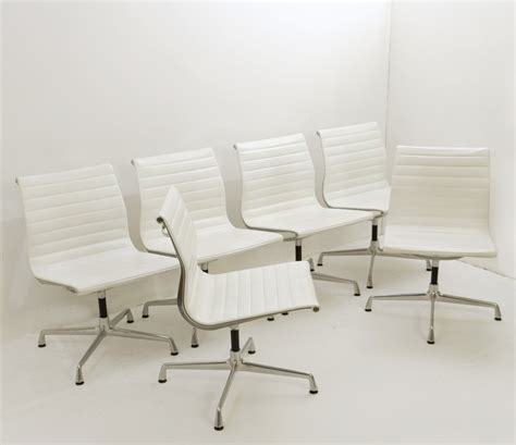 Proantic Mid Century Modern Ea Chairs By Charles Ray Eames Vi