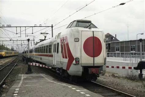 Ns Icm Koploper Martin Air Holland Train Aviation Training Locomotive