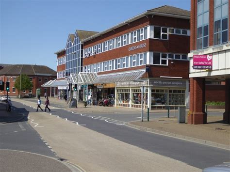 Queens House Queen Street Barnstaple © David Smith Cc By Sa20