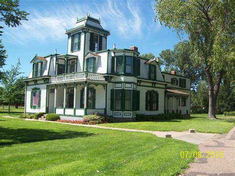 (Fromacrossthe)PondLife: Buffalo Bill House and Barn, North Platte NE