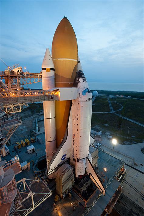 Spaceflight Now Sts Photo Gallery Final Shuttle Poised On