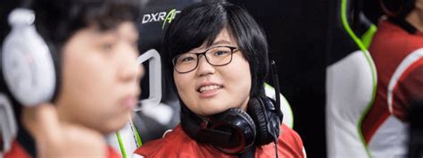 Femme Fatale Which Owl Team Signed First Female Player Geguri