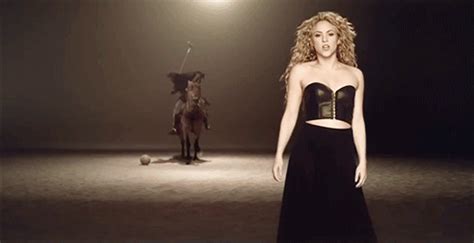 ¡celebramos Los 39 De Shakira Con Sus 39 Mejores Momentos Videos Fotos E News