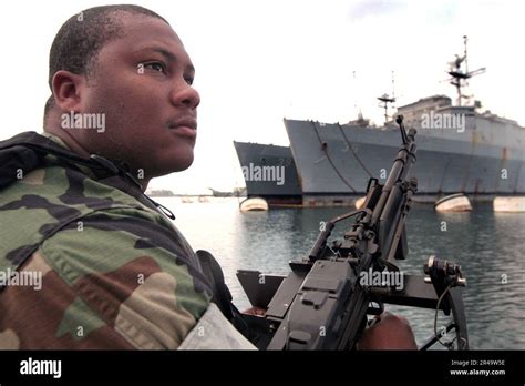 Us Navy Master At Arms Assigned To Naval Station Pearl Harbor Security