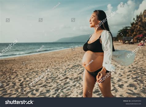 3,813 Pregnant Women Bikinis Images, Stock Photos & Vectors | Shutterstock