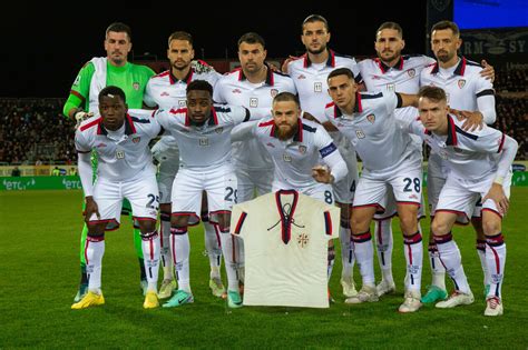 Cagliari I Mitici Laccetti E Il Numero 11 Con Gigi Riva Per Sempre La