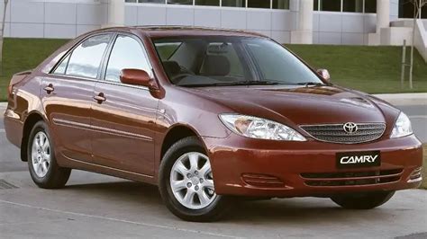 Toyota Camry Ateva L Sedan Fwd Specifications Dimensions