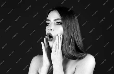 Premium Photo Funny Female Shocked Face Expression Unbelievable Portrait Of Excited Woman