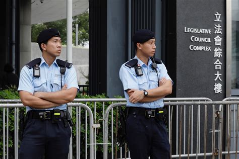 Police, protesters face off ahead of Hong Kong law debate | Inquirer News