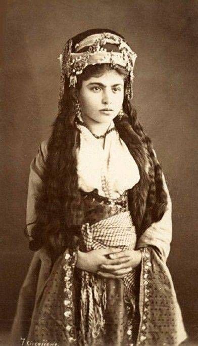 Traditional Lebanese Clothing Lebanese Women Historical Fashion