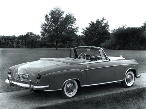 Mercedes 220 S SE Ponton cabriolet Évolutions et caractéristiques