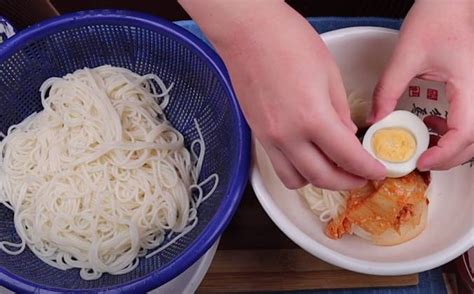 Острая корейская лапша Пибим Куксу рецепт с фото пошагово