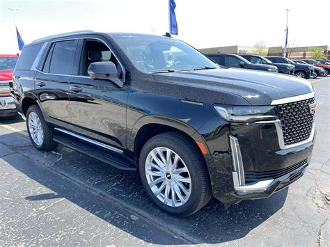 Cadillac Escalade Luxury 2022 купить из США Топ комплектация