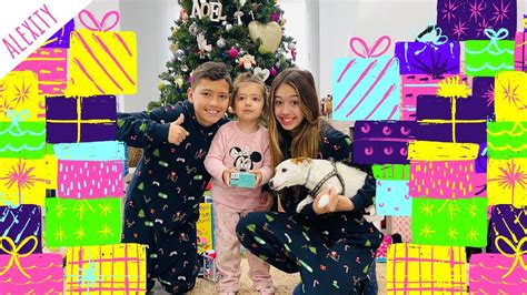 ABRIENDO LOS REGALOS DE PAPA NOEL ALEXITY YouTube