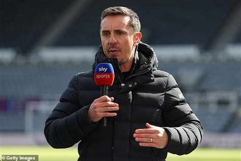 Gary Neville Tells Players They Cant Hide Behind Statements After Leeds And Arsenal Snubbed