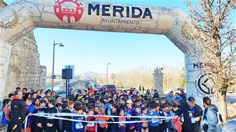 El fondo popular Don Bosco reúne a 700 corredores en Mérida El