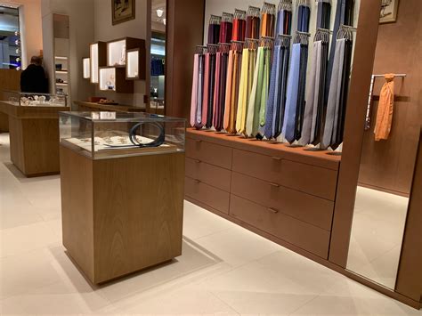 Hermès | Terminal 3 | London Heathrow Airport | TortoisePath | United