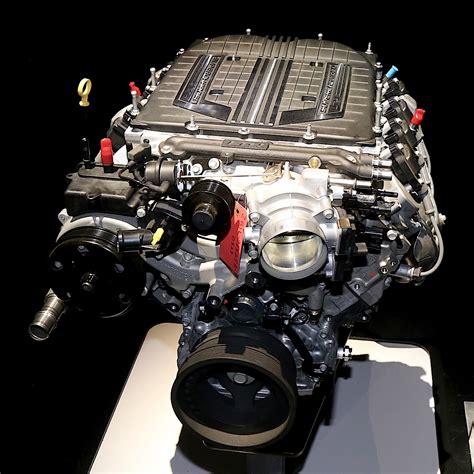 Chevy Unveils LT1 and ZZ6 Crate Engines At SEMA 2015