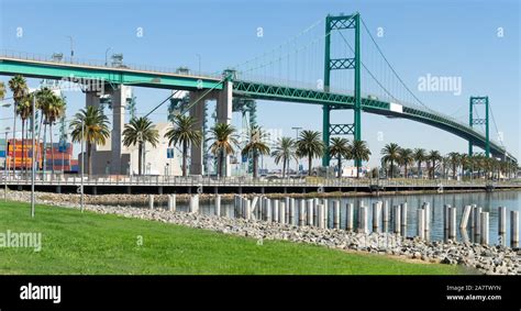 Panoramic image of the Vincent Thomas Bridge, which connects San Pedro ...