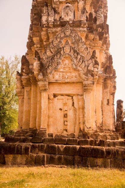 Viejas Ruinas Del Templo Foto Premium