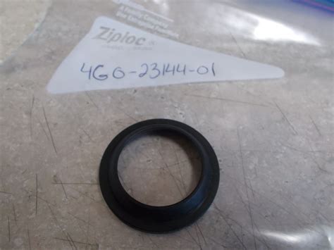 NOS Yamaha Front Fork Dust Seal 1980 1983 YZ100 XJ550 IT125 XZ550 4G0