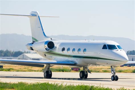 Gulfstream G300 jet charter