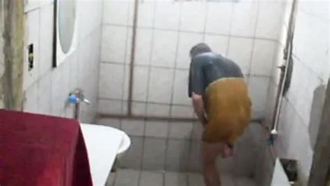 Vou Tomar Um Banho 001 Gay Porn XHamster