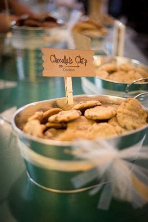 Cute Cookie Bar Ideas For Your Wedding Weddingomania Rustic