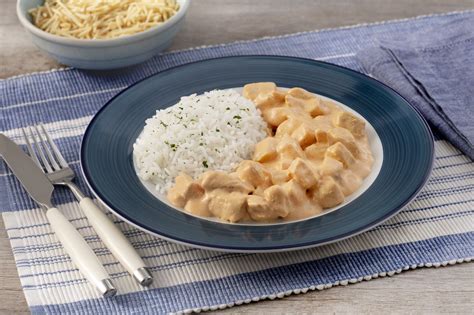 Strogonoff de Frango Fácil Receitas Nestlé