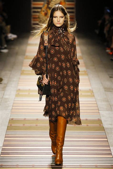 Коллекция Etro осень-зима 2018-2019 | Fashion show, Fashion, Fashion week