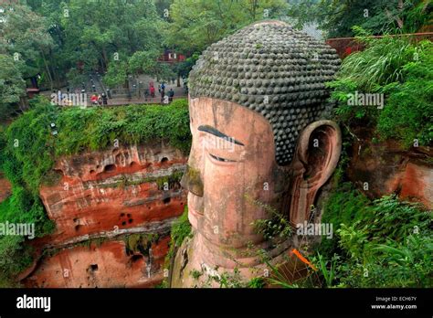 Estatua De Buda En Piedra M S Grande Del Mundo El Buda Gigante De