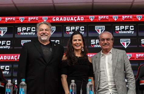 Boa Ideia S O Paulo Futebol Clube Lan A Faculdade Para Formar