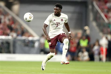 Giro Radical Con Alphonso Davies Ancelotti Da El Ok Y Sentencia A Un