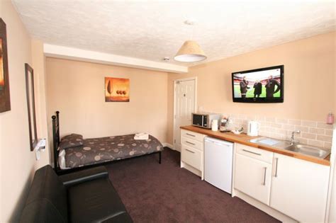 Cheap Hotels in Cheltenham - Roomsbooked