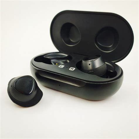Беспроводные TWS наушники Galaxy Buds, цена, купить в Украине - connector