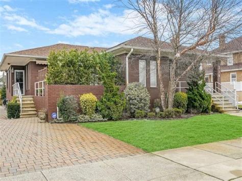 neponsit real estate neponsit homes  sale vlshomescom