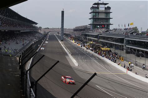 Can Nascar S Brickyard At Indianapolis Motor Speedway Be Saved