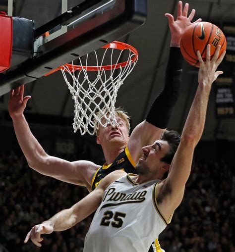 Purdue Boilermakers Mens Basketball Dominates Iowa Hawkeyes