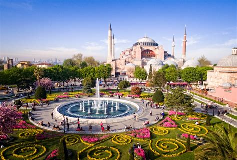 What To Do in Istanbul: Top Attractions & Sights - Savored Journeys